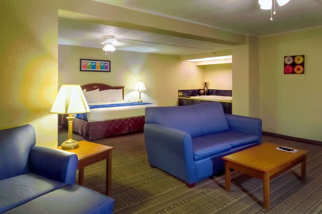 Park Inn by Radisson Sharon - photo 16