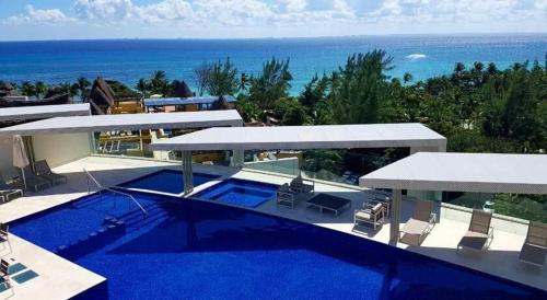 Depa de Lujo en el Corazón de la Riviera Maya — 4-Star Luxury Hotel in Playa Del Carmen, Mexico