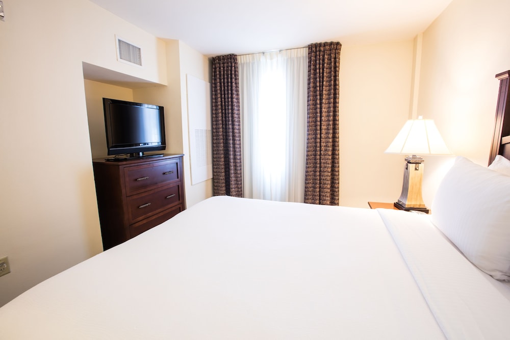 Staybridge Suites Austin Airport by IHG - photo 6