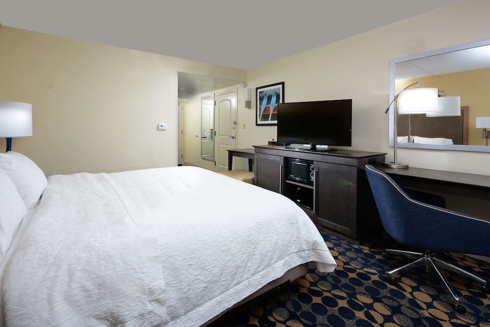 Hampton Inn Roxboro - photo 15