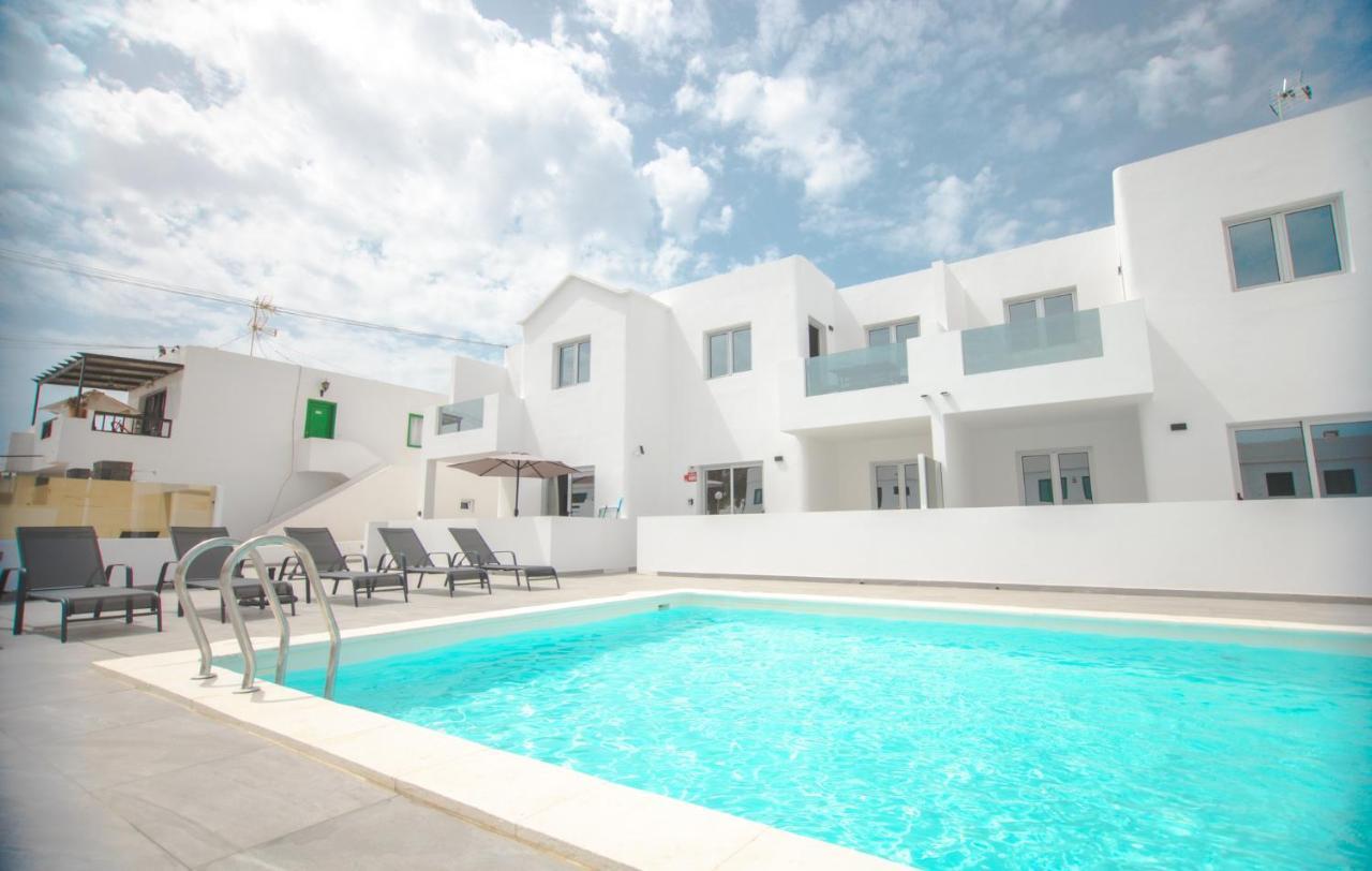 Apartment 6 Rociega 35 Puerto Del Carmen — 4-Star Luxury Hotel in Puerto Del Carmen, Spain