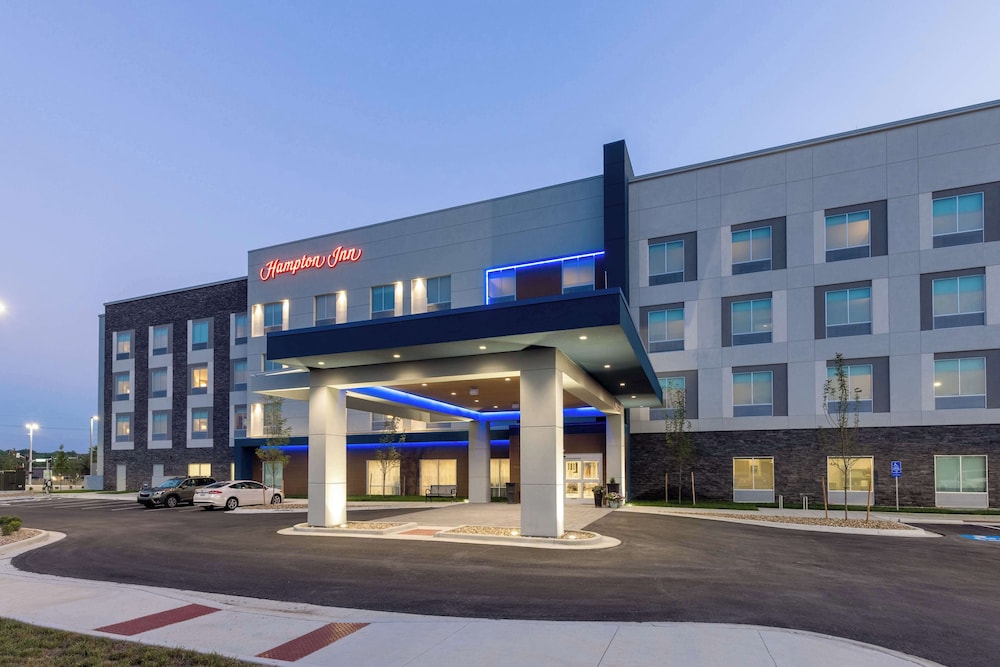 Hampton Inn by Hilton Kansas City Southeast - photo 29