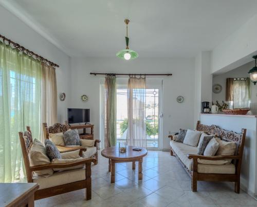 Stegna Rea Seaside Apartment — 4-Star Luxury Hotel in Archangelos, Greece