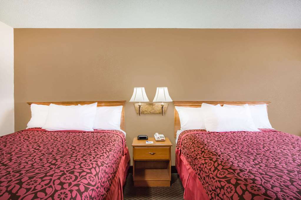 Days Inn by Wyndham Tallulah - photo 8