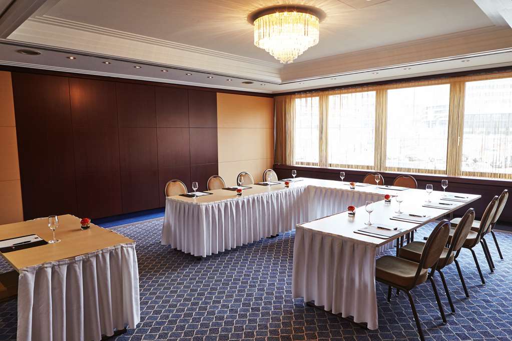 Steigenberger Graf Zeppelin, Stuttgart, Germany - Meeting room
