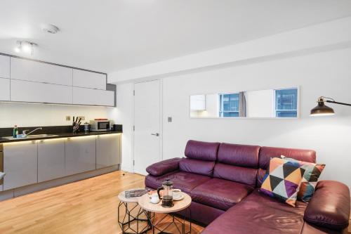 Apt 3 Soho Apartments 2nd & 3rd floors by Indigo Flats — 4-Star Luxury Hotel in London, United Kingdom