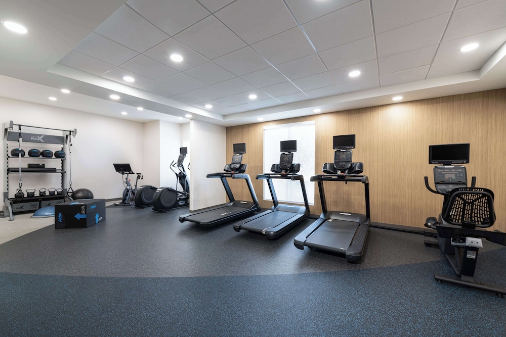 Hilton Garden Inn St. Charles - photo 38