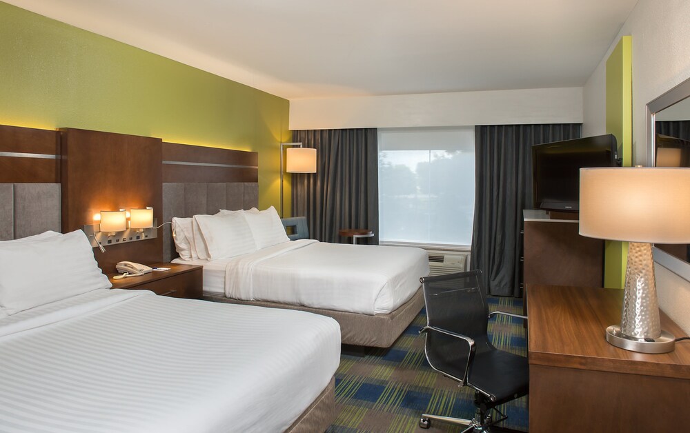 Holiday Inn Express Suites Clifton Park by IHG - photo 15