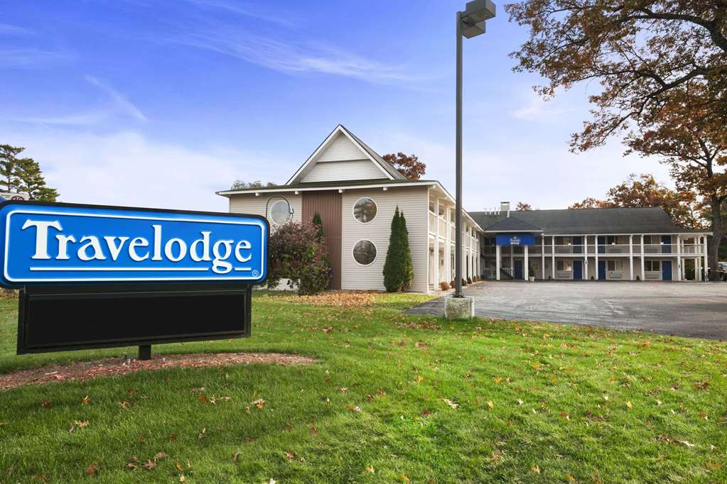 Travelodge by Wyndham Traverse City MI - featured photo