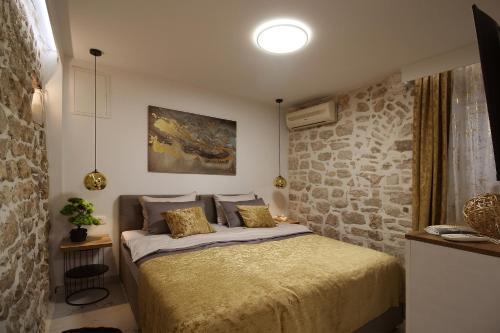 Centar Apartman Studio MOZZIRA — 4-Star Luxury Hotel in Zadar, Croatia