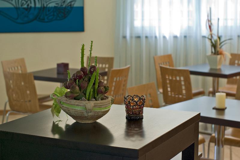 Parador Hotel Residence