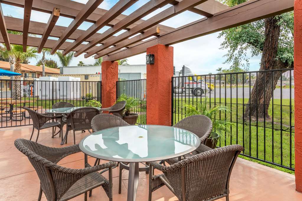 Best Western Americana Inn - photo 34