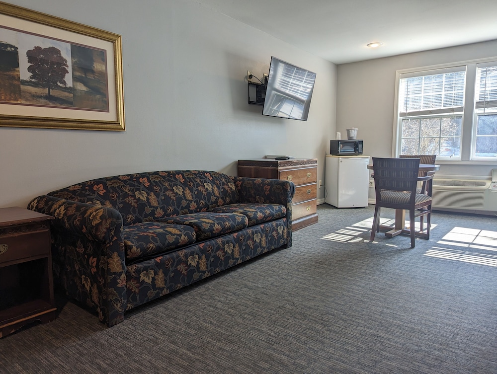 Beach Harbor Resort - photo 17