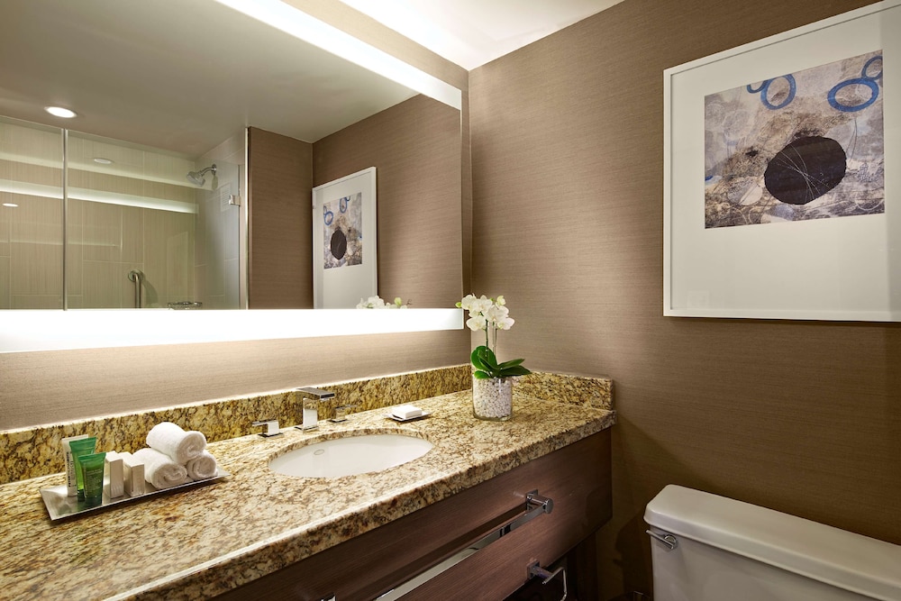 Hilton San Diego Mission Valley - photo 22
