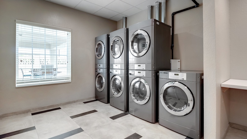 Candlewood Suites Waco by IHG - photo 38
