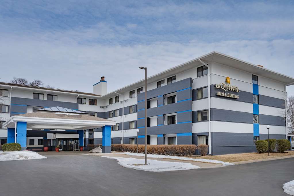La Quinta Inn & Suites by Wyndham Minneapolis Minnetonka - featured photo