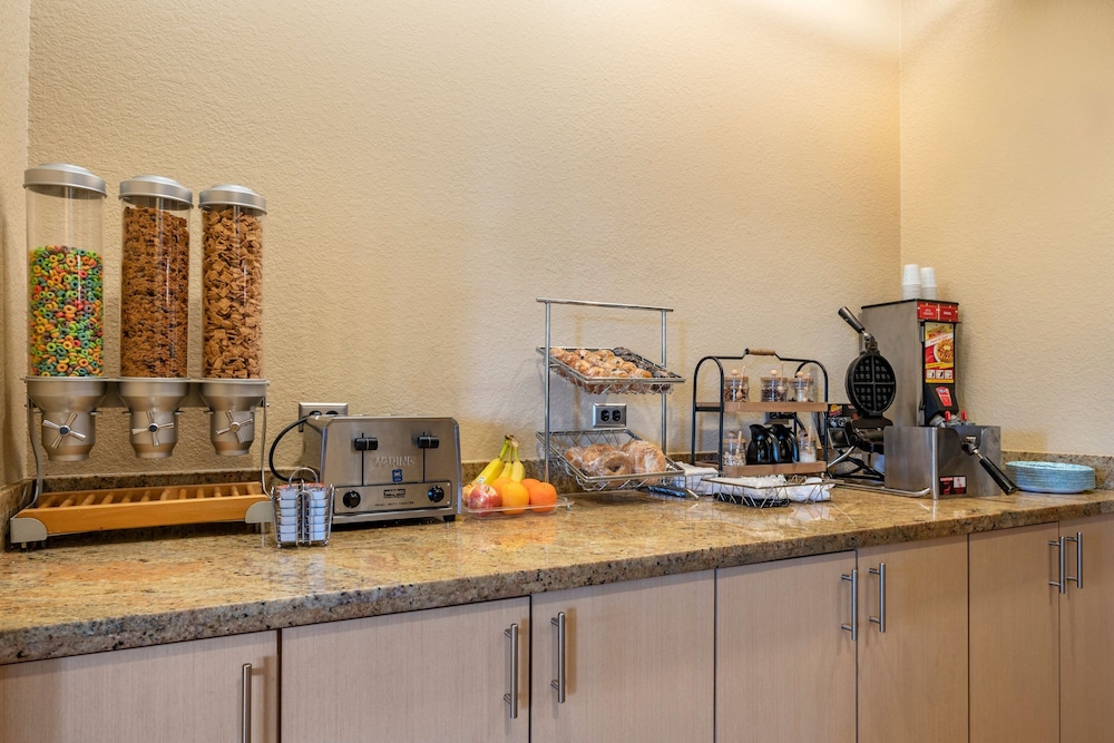 TownePlace Suites by Marriott Vincennes - photo 34