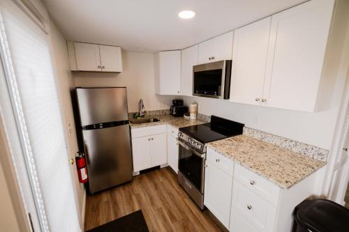 Truro Beach Cottages - photo 10