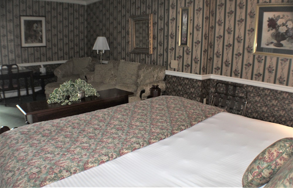 Waynebrook Inn Est 1865 - photo 21