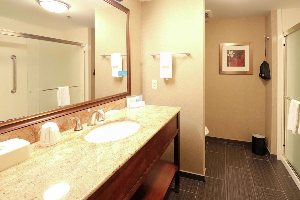 Hampton Inn Columbus South - photo 58