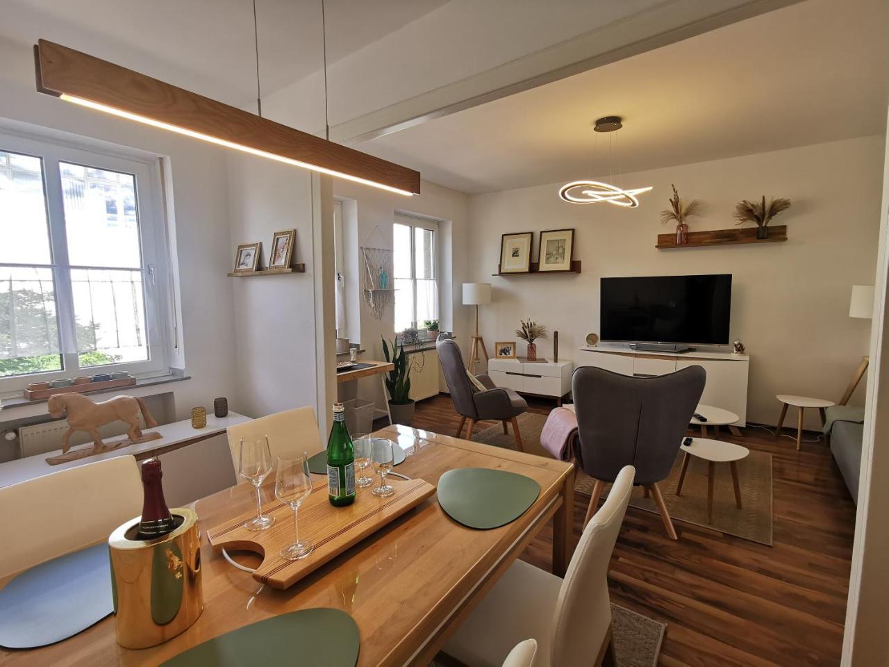 Apartment Quirin — 4-Star Luxury Hotel in Neuss, Germany
