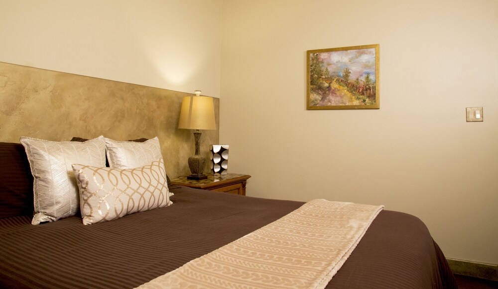 Luxx Plaza Hotel - photo 9