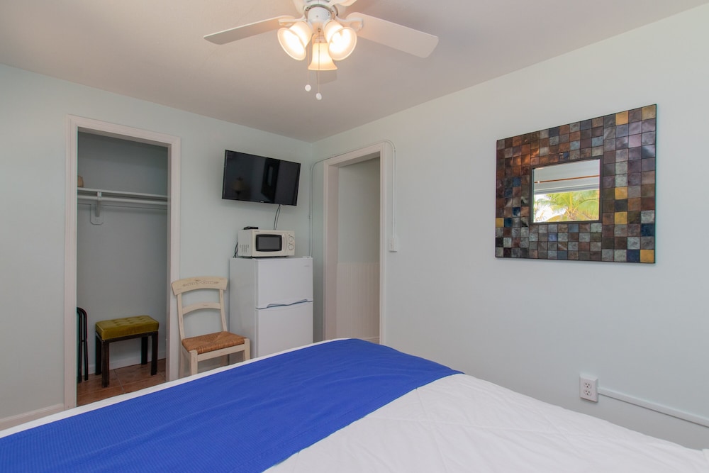 Sunset Cove Beach Resort - photo 17