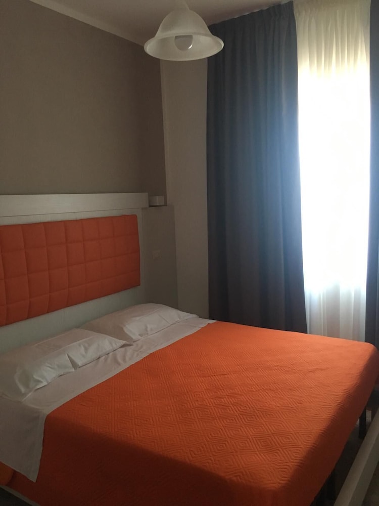 Piccolo Hotel — hotel in Lamezia Terme