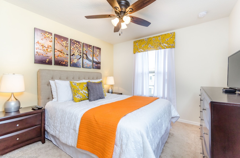 8904 Adriatico Lane - featured photo