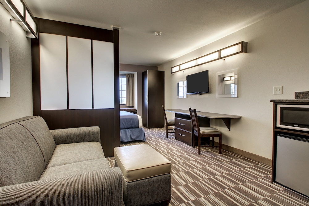 Microtel Inn & Suites Tuscaloosa Near University - photo 15