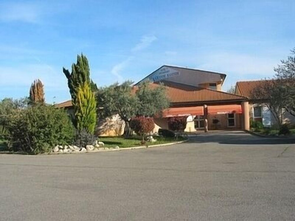 Logis Hotel La Grande Bastide — Oraison