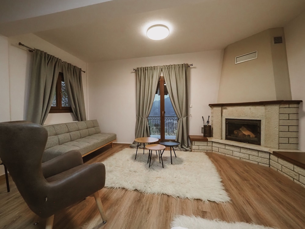 Elati Leisure suites & apartments — 4-Star Luxury Hotel in Pyli, Greece