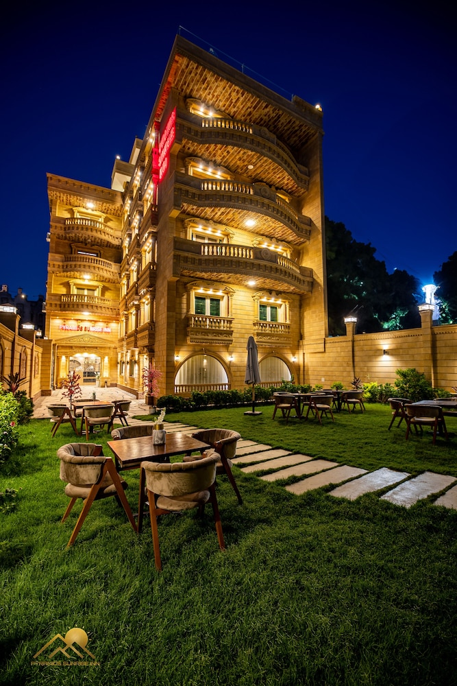 Pyramids Sunrise Inn - last minute hotel in Giza