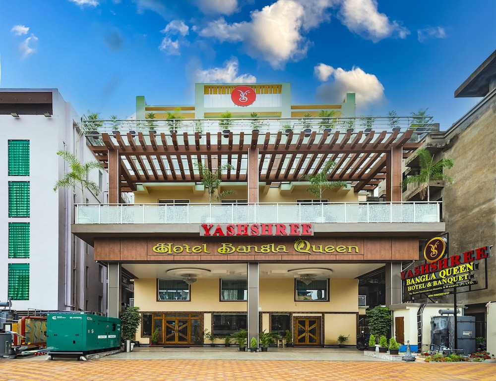 Yashshree Bangla Queen — Digha