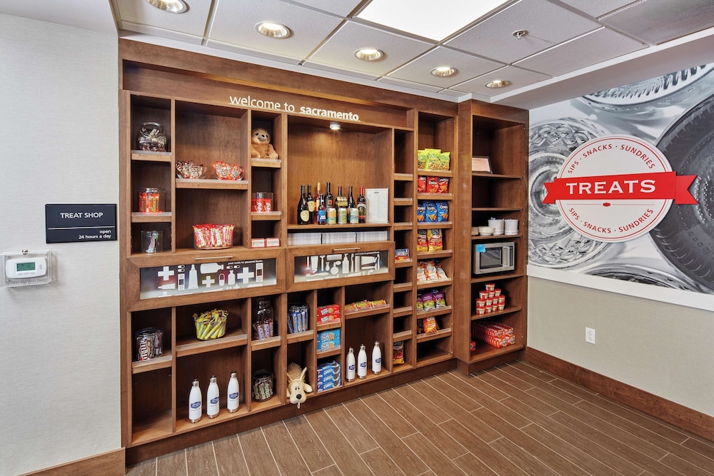 Hampton Inn & Suites Sacramento at Csus - photo 51