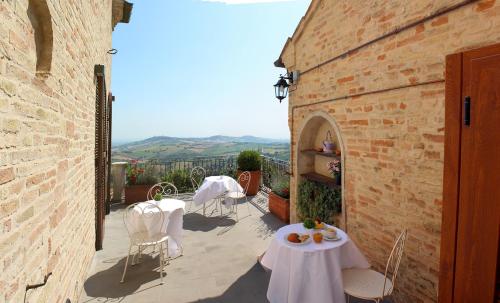 Dedicato A Te — 4-Star Luxury Hotel in Montelupone, Italy