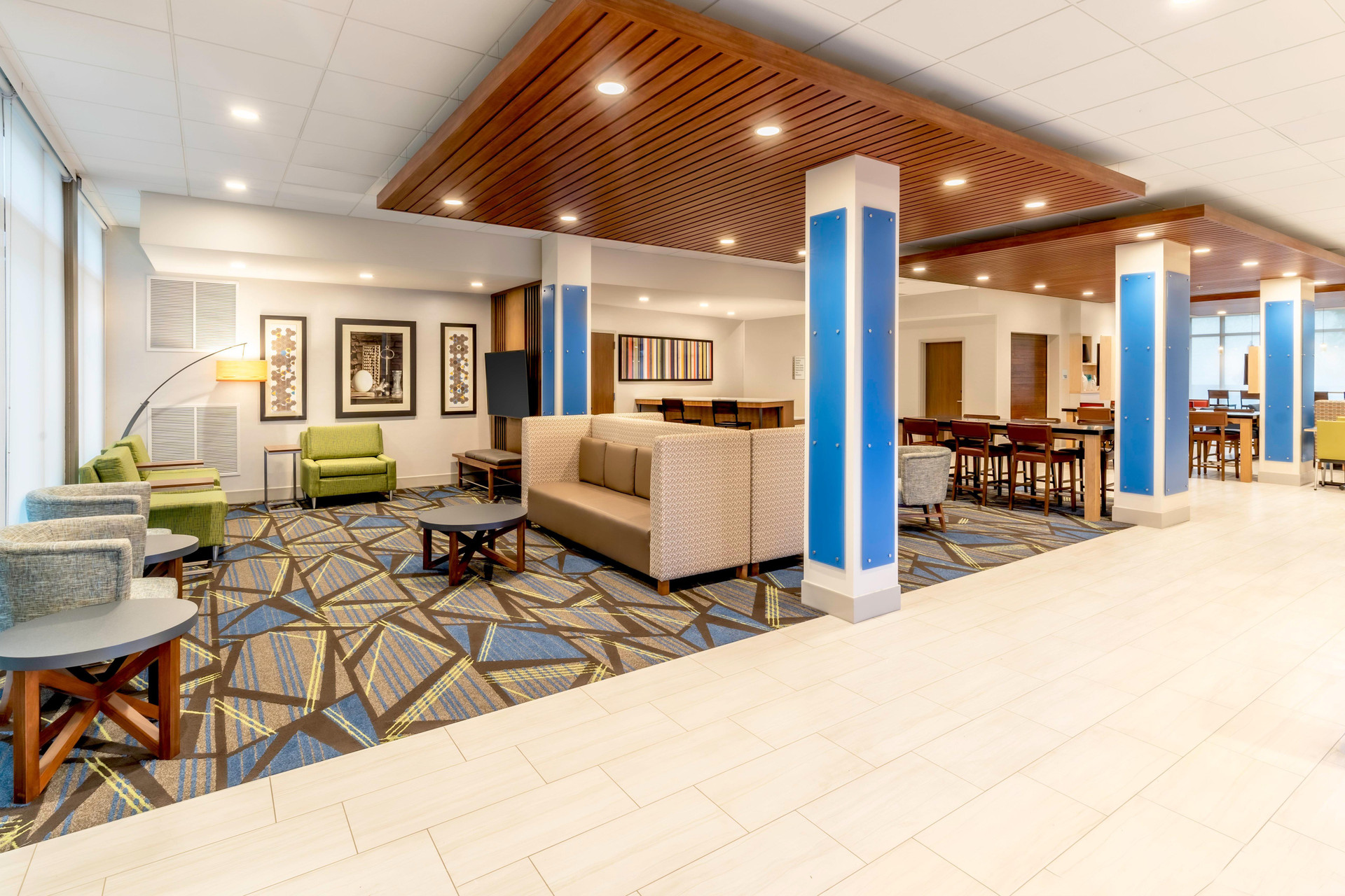 Holiday Inn Express Milwaukee West Allis by IHG - photo 7