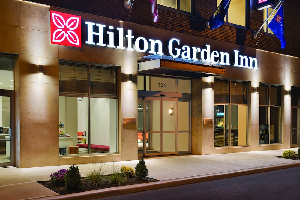 Hilton Garden Inn New York Times Square South - photo 37