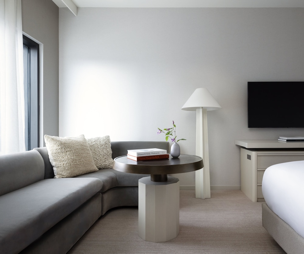 Kimpton Claret Hotel by IHG - photo 6