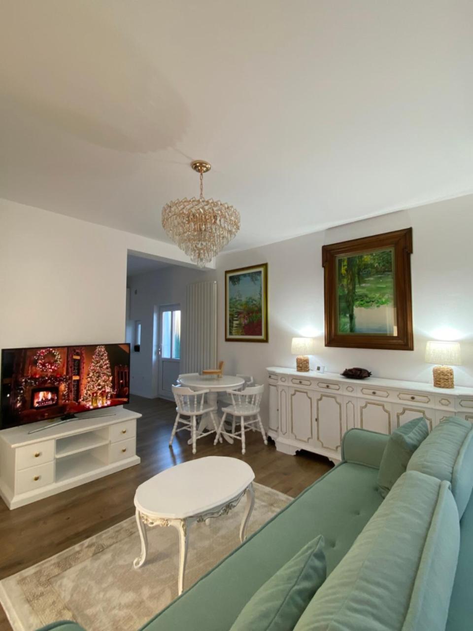 Căsuța bunicii - last minute hotel in Tureni