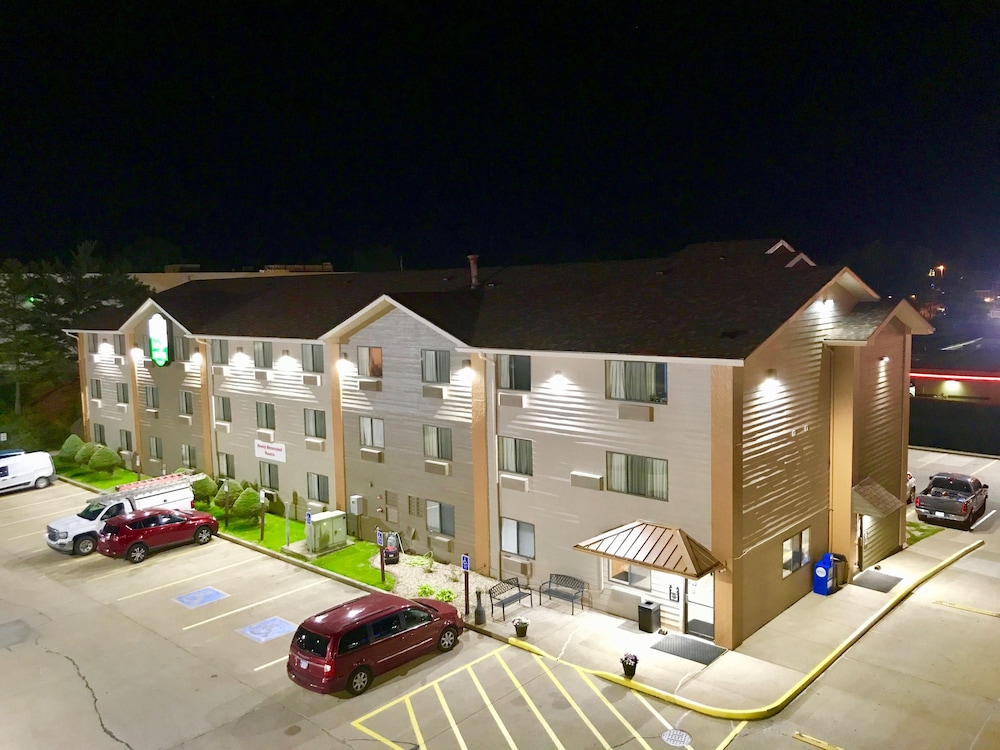Quincy Inn and Suites - featured photo
