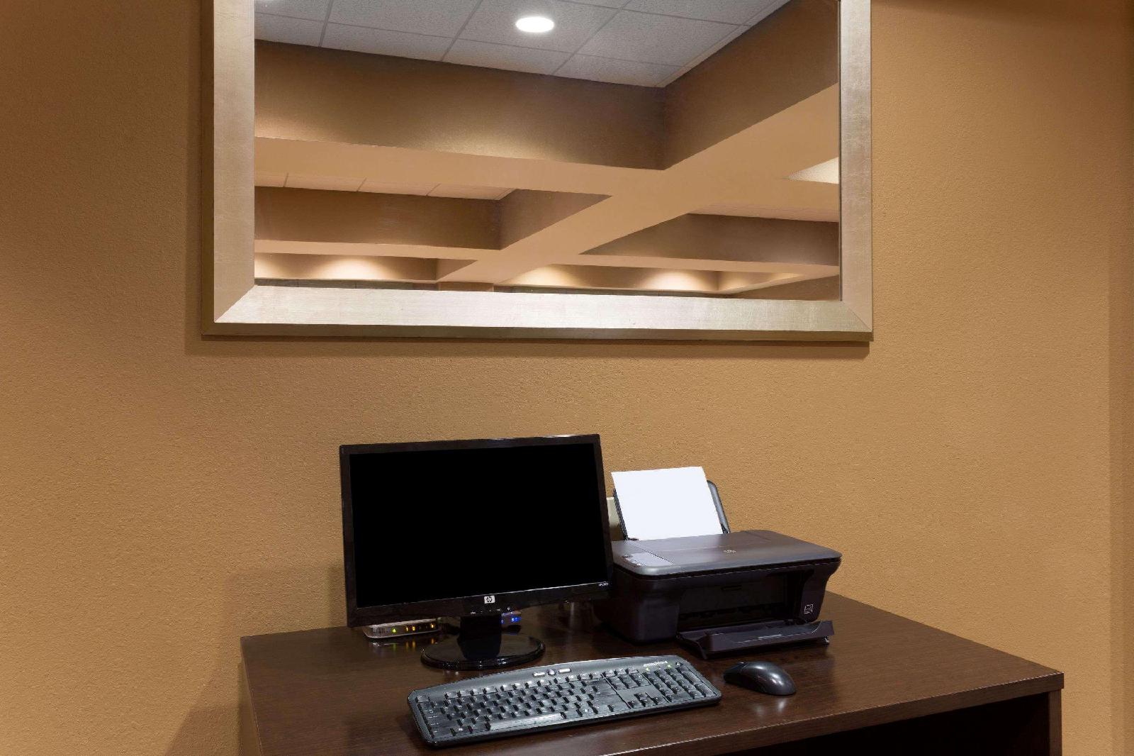 Holiday Inn Express & Suites Palm Coast I 95 - photo 11