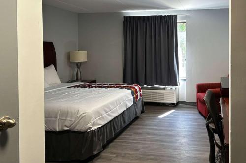 Spark by Hilton Clemmons - photo 3