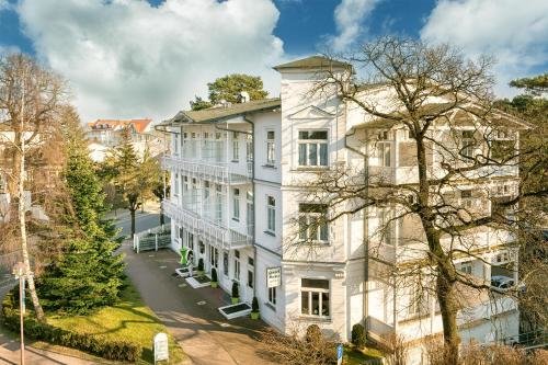 Hotel Merkur — Ostseebad Binz