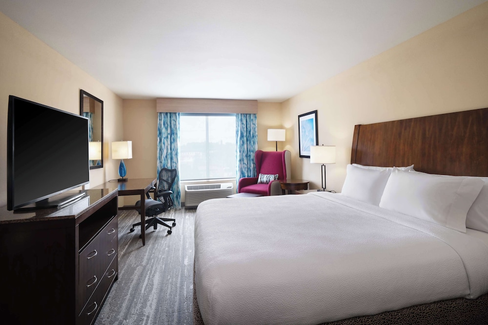 Hilton Garden Inn Houston Bush Intercontinental Airport - photo 9