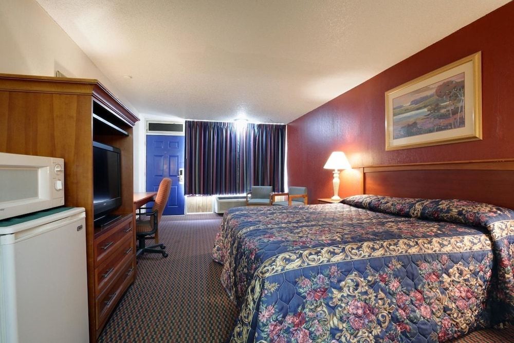 Americas Best Value Inn Weatherford Ok - photo 4