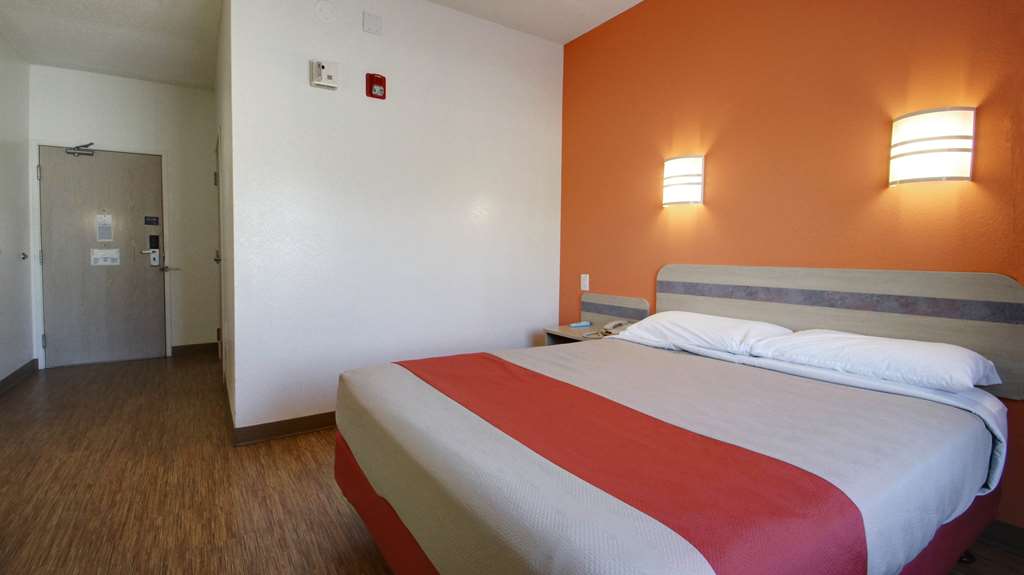 Motel 6 Lehi UT Thanksgiving Point - photo 8