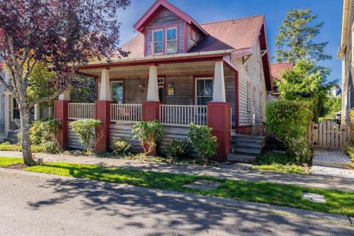 Family Tides by Seabrook Hospitality in Huntington Beach, United States