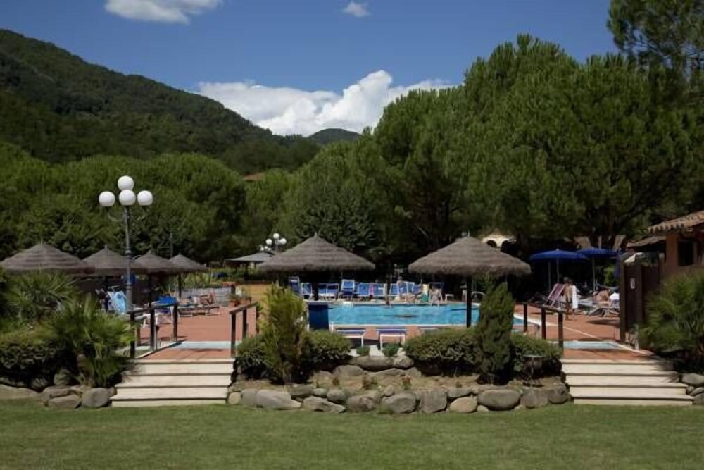 Villaggio Albergo San Lorenzo e Santa Caterina - carbon neutral hotel in Pescia