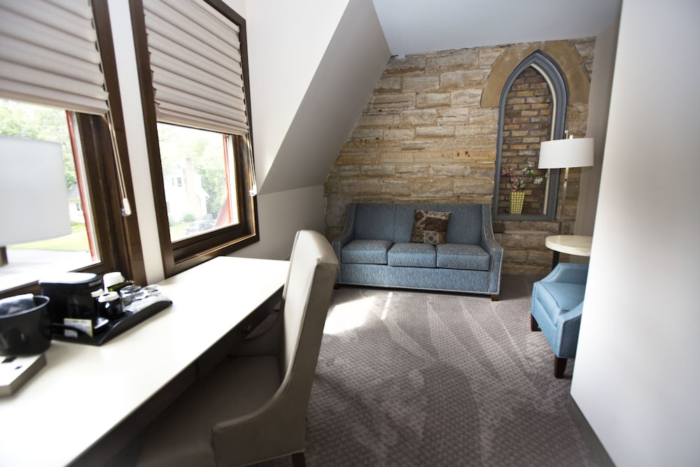 The Inn at Shattuck St. Mary's - photo 24
